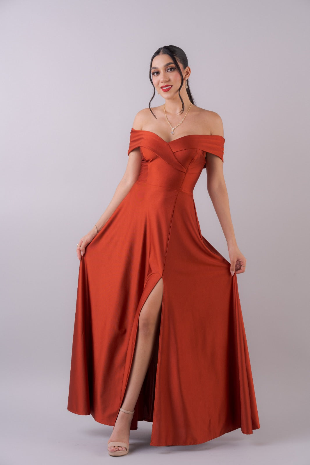 Vestido Largo con Solapa Corte Princesa