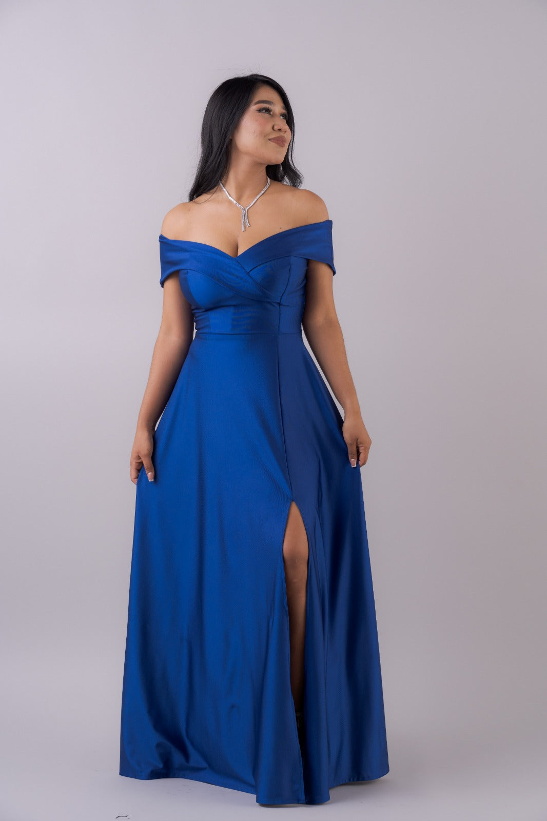 Vestido Largo con Solapa Corte Princesa