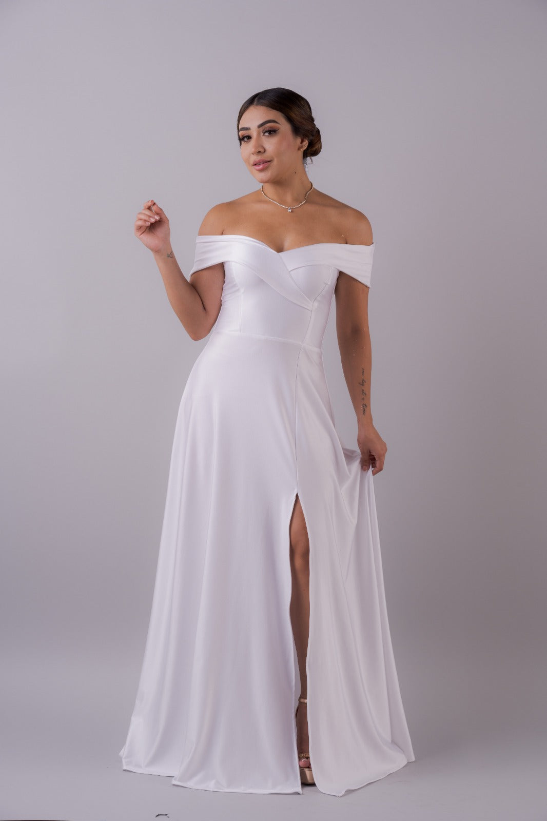 Vestido Largo con Solapa Corte Princesa
