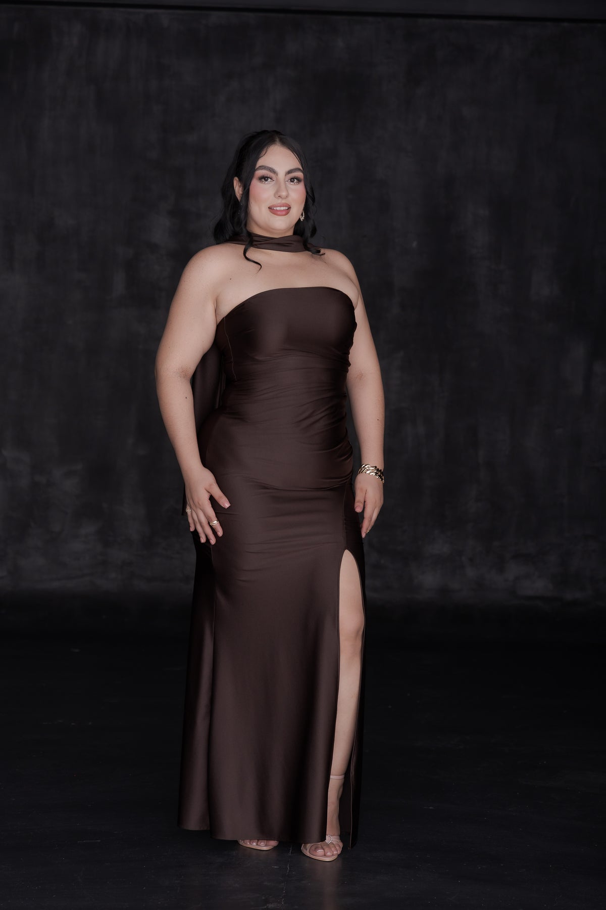 Vestido Largo Strapless de Gala con Mascada