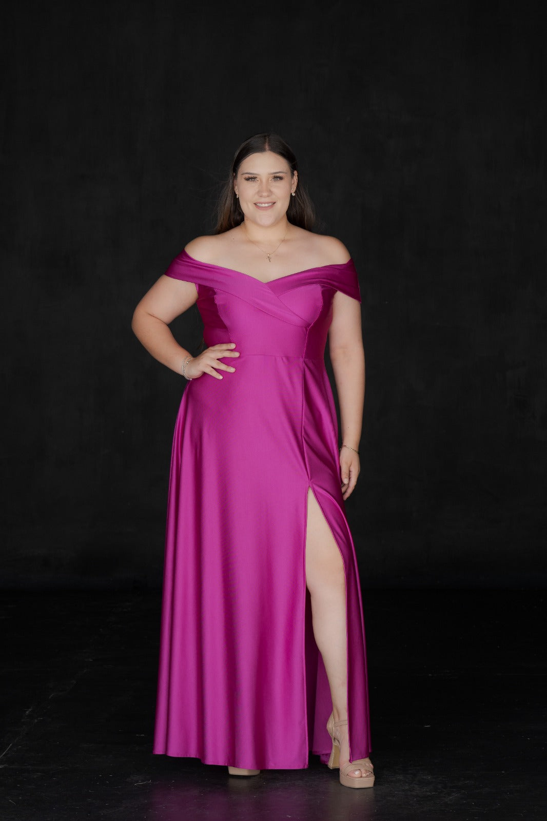 Vestido Largo con Solapa Corte Princesa