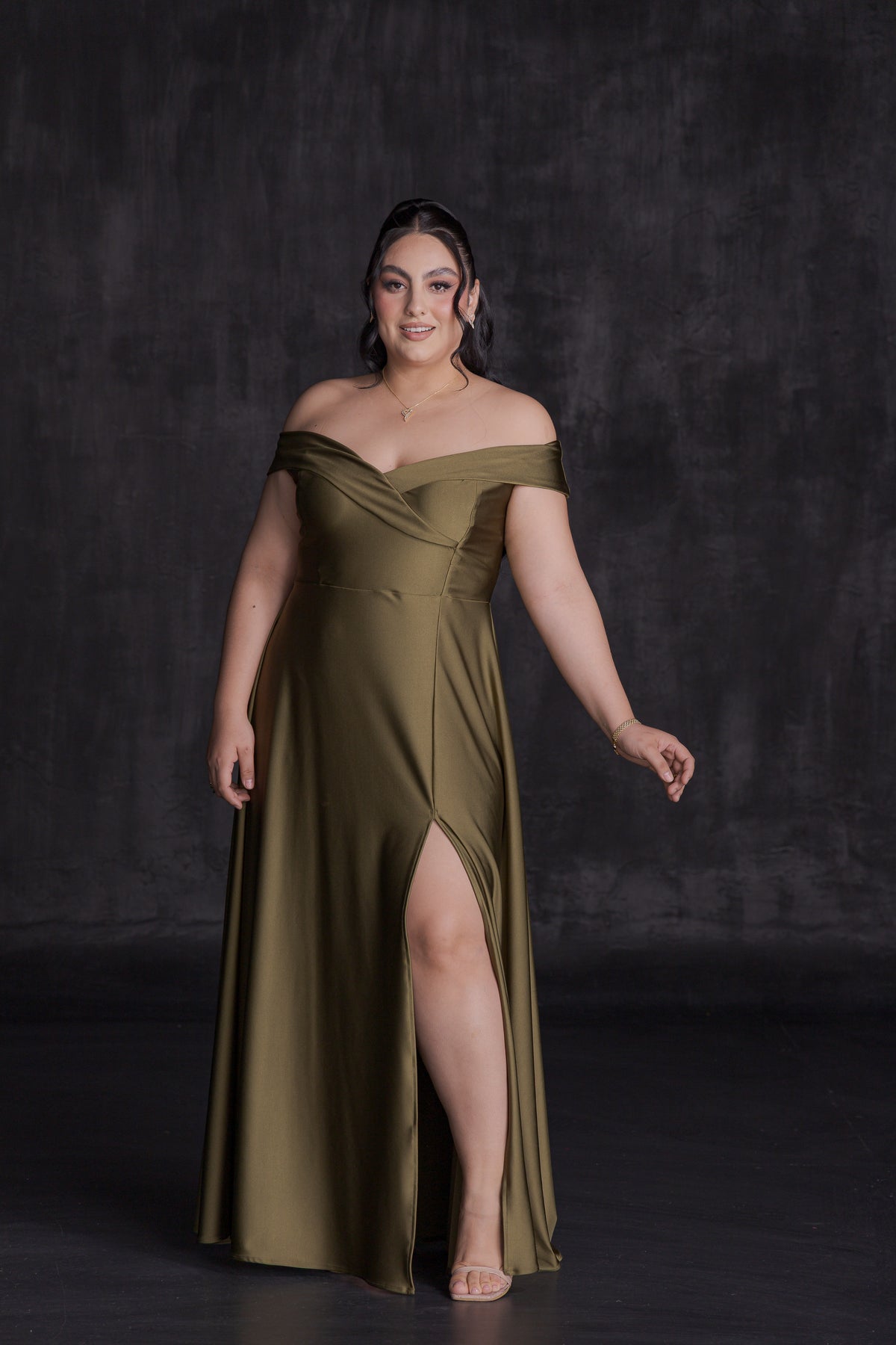 Vestido Largo con Solapa Corte Princesa