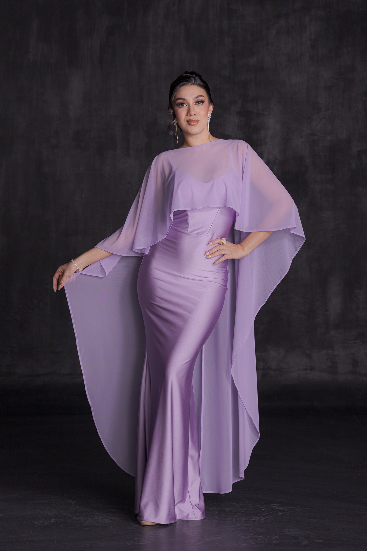 Vestido Largo de Gala Satin Corte Sirena y Capa Mesh