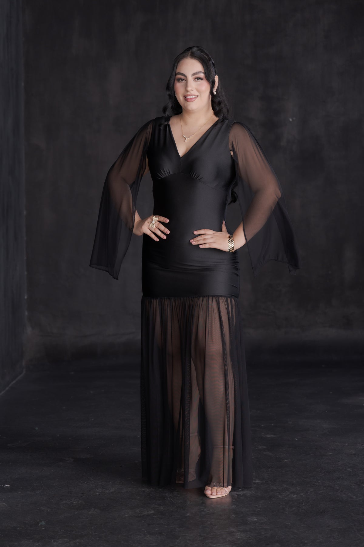 Vestido Largo de Gala Licra con Mangas y Capa Mesh