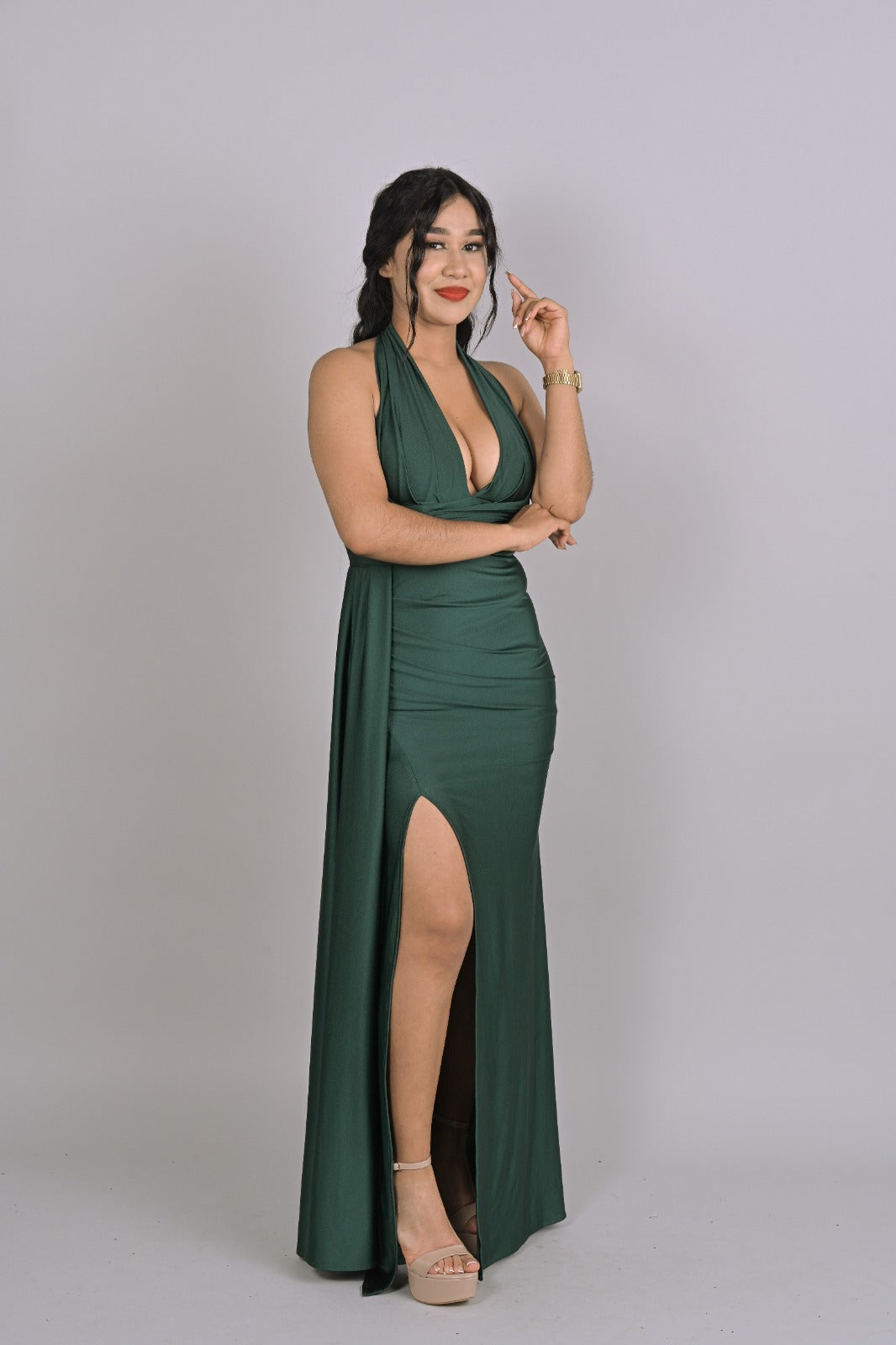 Vestido Largo de Gala Cuello Halter Sobre Falda